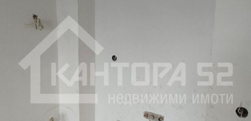 ТОП ЛОКАЦИЯ ! ТОП ЦЕНА ЗА РАЙОНА ! ПРОСТОРЕН ДВУСТАЕН АПАРТАМЕНТ ! НА ПЕШЕХОДНО РАЗСТОЯНИЕ ОТ ЦЕНТЪРА !