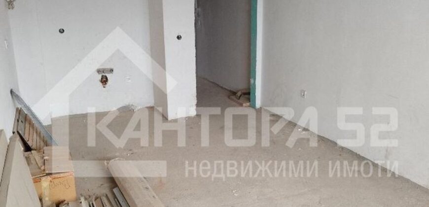 ТОП ЛОКАЦИЯ ! ТОП ЦЕНА ЗА РАЙОНА ! ПРОСТОРЕН ДВУСТАЕН АПАРТАМЕНТ ! НА ПЕШЕХОДНО РАЗСТОЯНИЕ ОТ ЦЕНТЪРА !