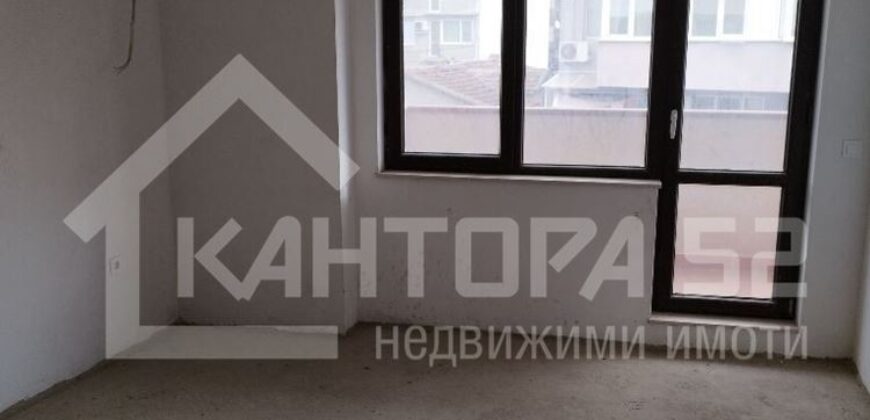 ТОП ЛОКАЦИЯ ! ТОП ЦЕНА ЗА РАЙОНА ! ПРОСТОРЕН ДВУСТАЕН АПАРТАМЕНТ ! НА ПЕШЕХОДНО РАЗСТОЯНИЕ ОТ ЦЕНТЪРА !